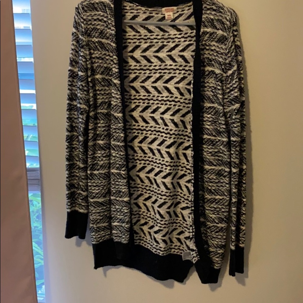 Medium target sweater